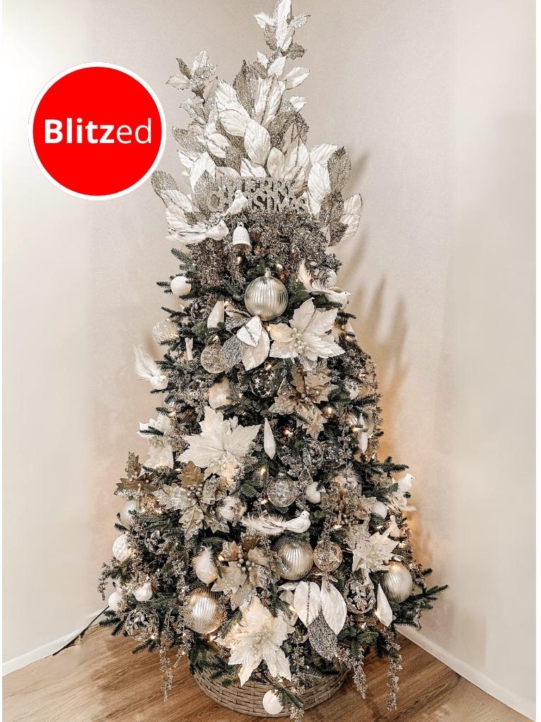 blitz my tree - after styling and decorating