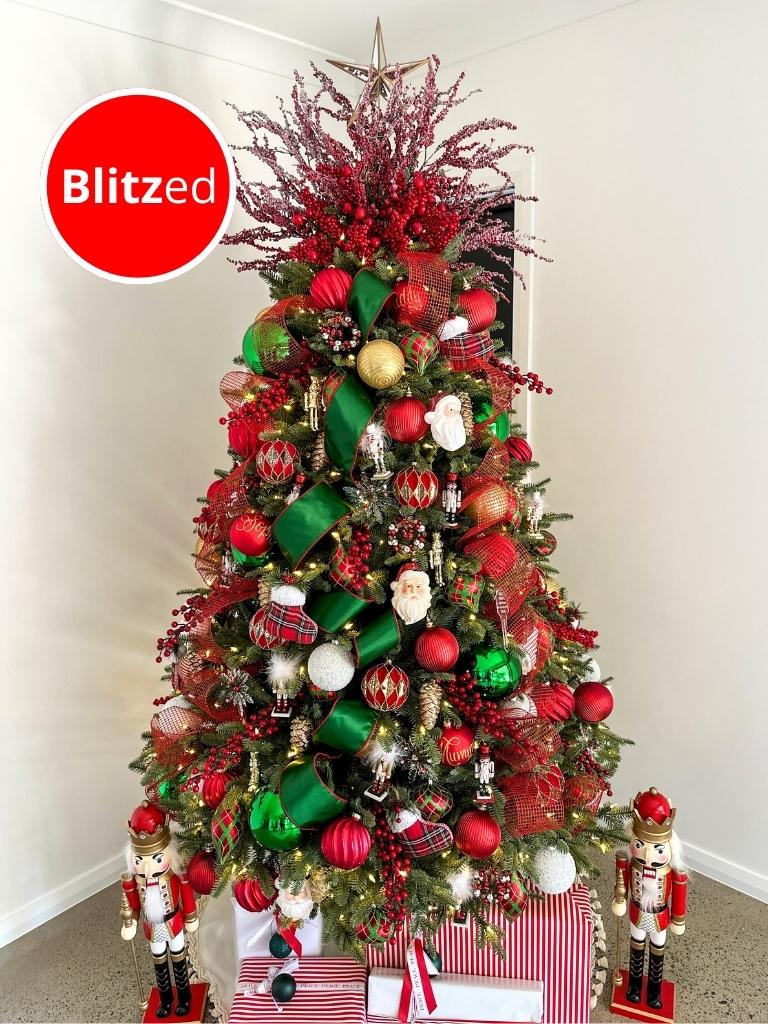 blitz my tree - after styling and decorating